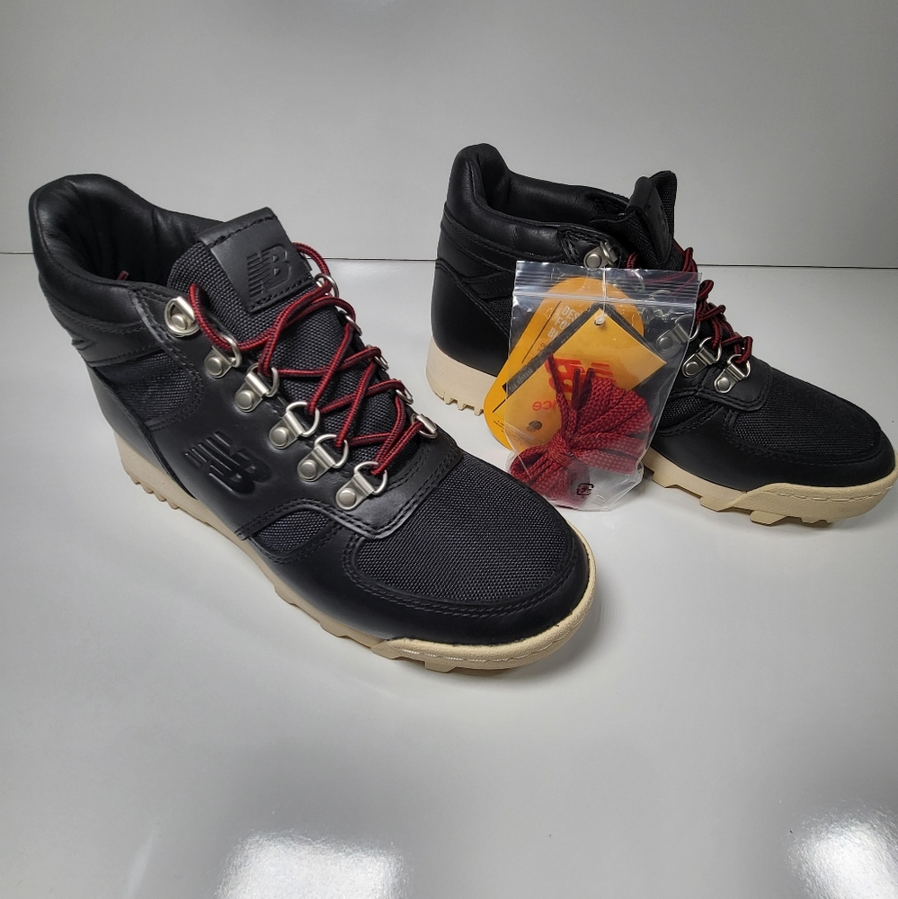 New Balance Rainier Black Beige Urainal Mens Size 6.